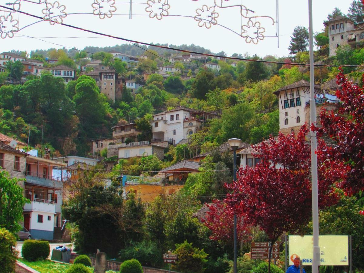 Grandma'S Home Gjirokaster Exterior photo